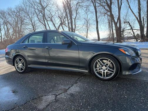 2014 Mercedes-Benz E-Class E 550 4MATIC