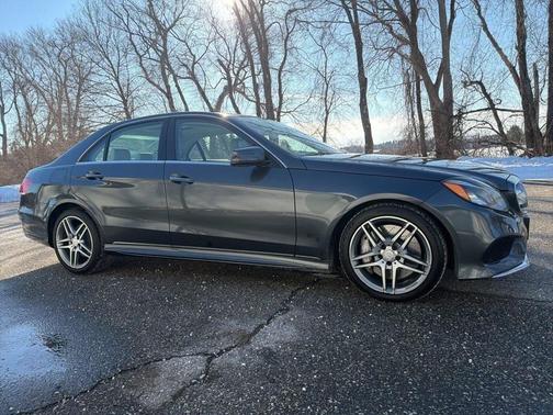 2014 Mercedes-Benz E-Class E 550 4MATIC