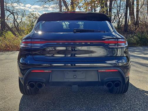 2022 Porsche Macan S