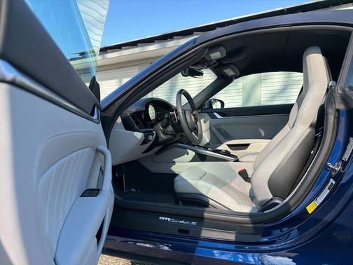 2024 Porsche 911 Turbo S