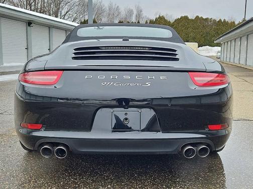 2015 Porsche 911 Carrera S