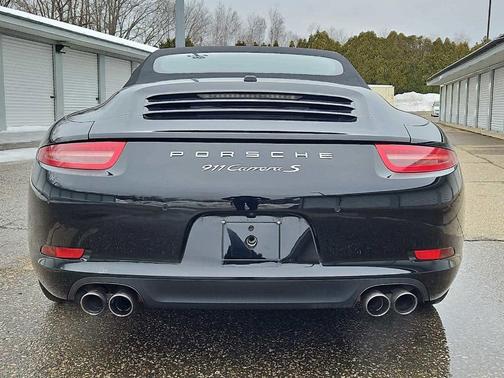 2015 Porsche 911 Carrera S