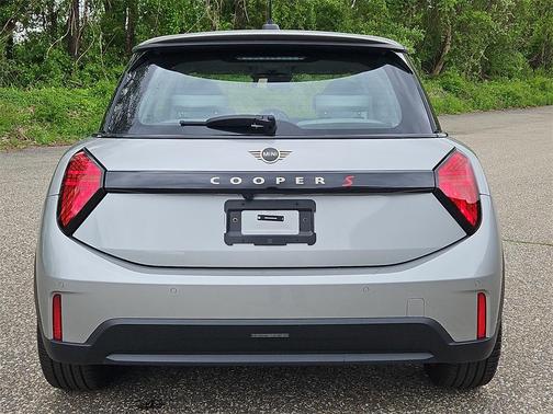 2025 MINI Hardtop SIGNATURE PLUS