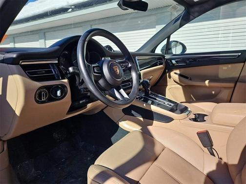 2024 Porsche Macan S