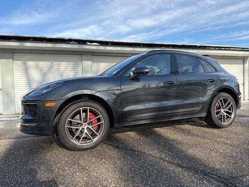 2024 Porsche Macan S