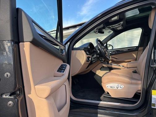 2024 Porsche Macan S