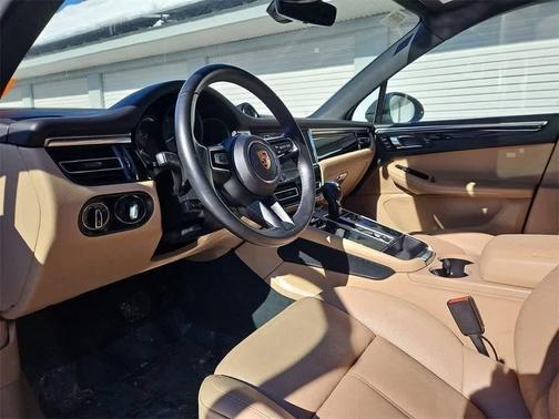 2024 Porsche Macan S
