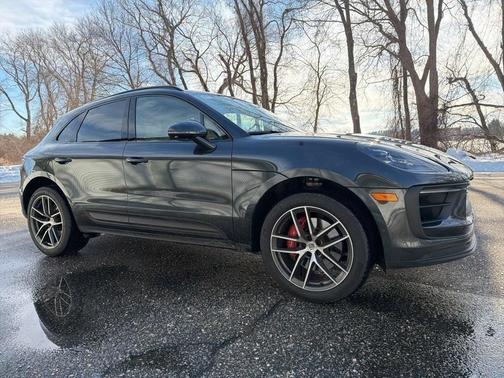 2024 Porsche Macan S