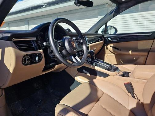2024 Porsche Macan S