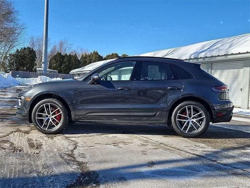 2024 Porsche Macan S