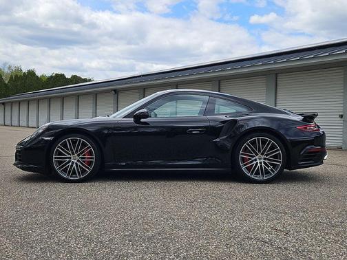 Black 2019 Porsche 911 Turbo