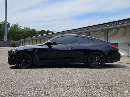 Black Sapphire Metallic 2024 BMW M4 Base