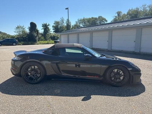 2025 Porsche 718 Spyder RS