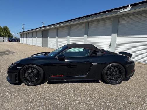 2025 Porsche 718 Spyder RS