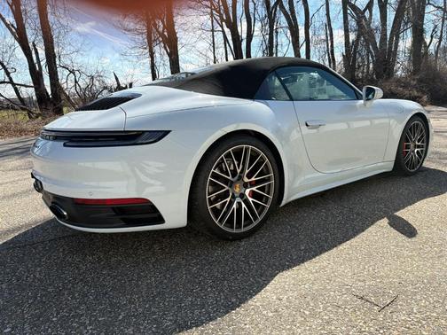 2022 Porsche 911 Carrera S