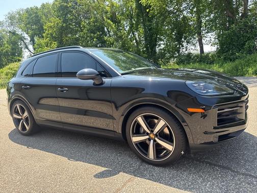 2024 Porsche Cayenne Base