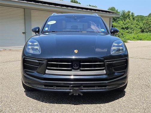 2024 Porsche Macan S