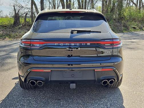 2024 Porsche Macan S