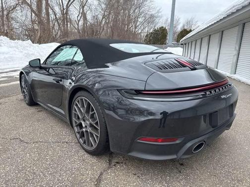 2025 Porsche 911 Carrera