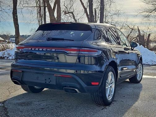 2025 Porsche Macan T