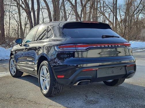 2025 Porsche Macan T