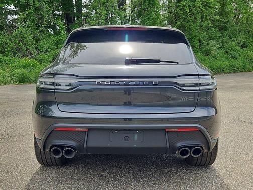 Volcano Grey Metallic 2026 Porsche Macan