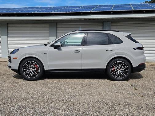 2026 Porsche Cayenne S