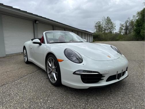White 2015 Porsche 911 Carrera S