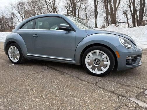 2019 Volkswagen Beetle 2.0T Final Edition SEL