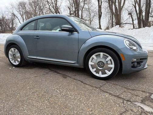 2019 Volkswagen Beetle 2.0T Final Edition SEL