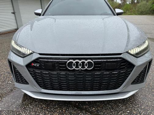 Nardo Gray 2023 Audi RS 6 Avant 4.0T quattro