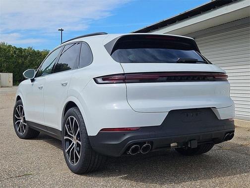 2026 Porsche Cayenne Base
