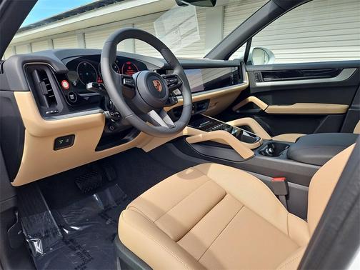 2026 Porsche Cayenne Base