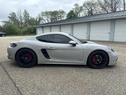 Chalk 2018 Porsche 718 Cayman GTS