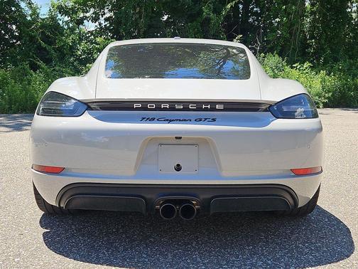Chalk 2018 Porsche 718 Cayman GTS