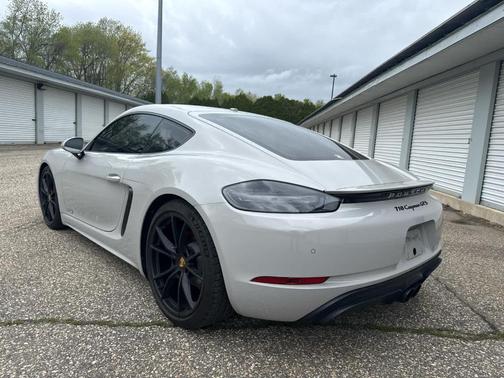 Chalk 2018 Porsche 718 Cayman GTS