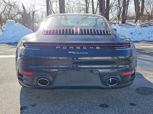 2020 Porsche 911 Carrera