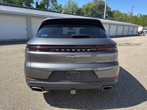 2024 Porsche Cayenne Base