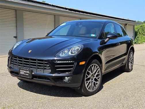 2018 Porsche Macan Base (PDK)