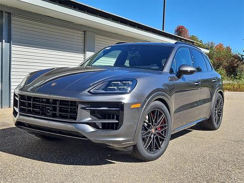 2026 Porsche Cayenne GTS