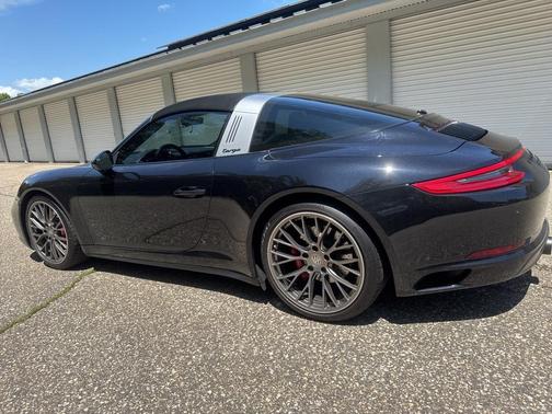 2017 Porsche 911 Targa 4S