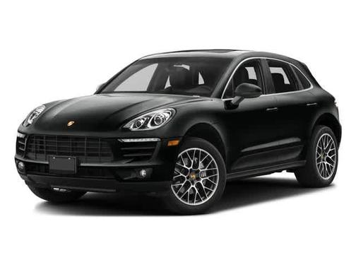 Night Blue Metallic 2017 Porsche Macan GTS
