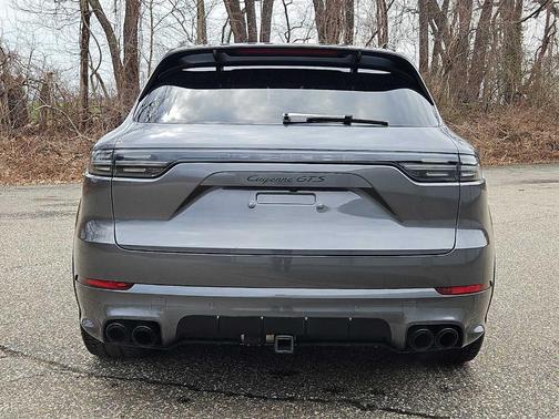 Quartzite Grey Metallic 2021 Porsche Cayenne GTS