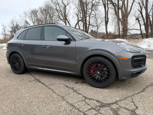 2021 Porsche Cayenne GTS