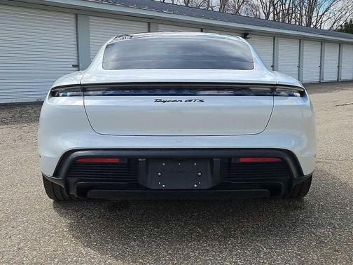 Carrara White Metallic 2022 Porsche Taycan GTS