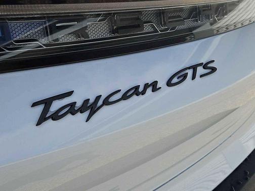 Carrara White Metallic 2022 Porsche Taycan GTS