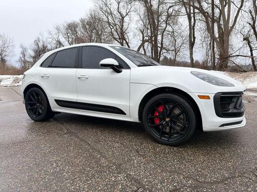 2025 Porsche Macan GTS