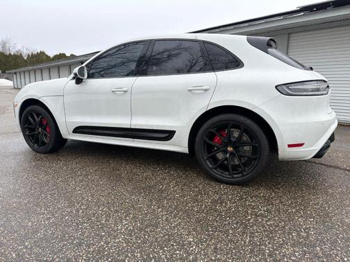 2025 Porsche Macan GTS