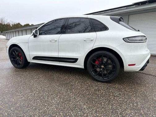 2025 Porsche Macan GTS
