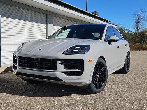 2026 Porsche Cayenne GTS